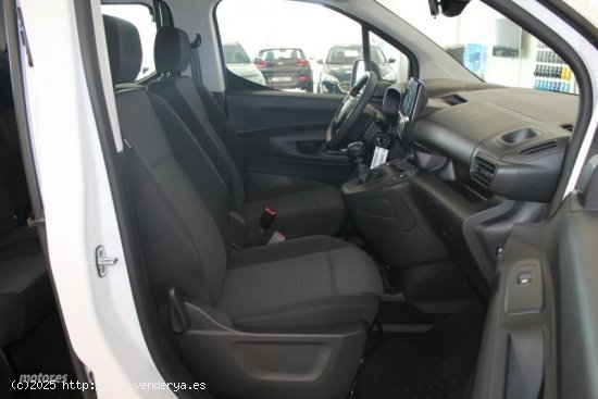 Citroen Berlingo 1.5 TALLA M BLUEHDI YOU PACK 100CV de 2024 con 26.940 Km por 20.300 EUR. en Cadiz