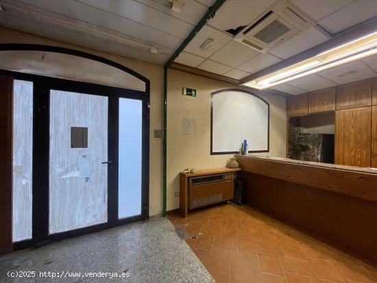 Edificio uso comercial en Sant Marti de Tous, dos plantas, posibilidad de terraza 79.000 Euros! - BA