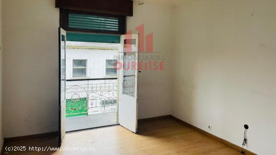 AMPLIA VIVIENDA EN VIGO, CERCA DEL MERCADO DE TEIS. - PONTEVEDRA