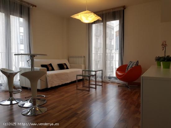  Apartamento seminuevo, con plaza de garaje y cuarto trastero. Amueblado. - ZARAGOZA 