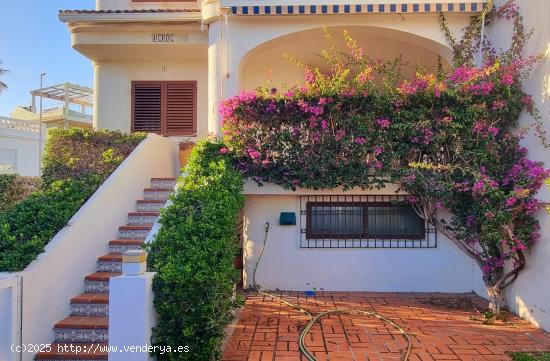  CASA FRENTE AL MAR EN LA PLAYA DE XERACO - VALENCIA 