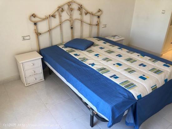 APARTAMENTO EN PLAYA FLAMENCA - ALICANTE