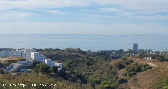 PARCELA CON VISTAS AL MAR ZONA LOS ALTOS DE LOS MONTEROS - MALAGA