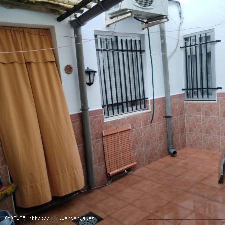  Casa en Talaván con patio - CACERES 