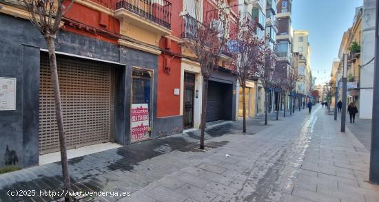 AMPLIO LOCAL EN ALQUILER CALLE MENACHO - BADAJOZ