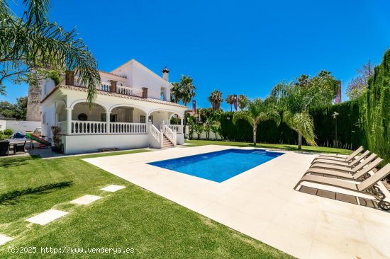 Villa en venta en Marbella (Málaga)