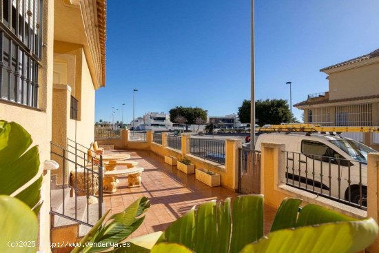 Villa en venta en San Pedro del Pinatar (Murcia)