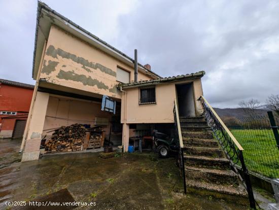  CASA EN PELUGANO, ALLER (ASTURIAS) CON ALMACÉN Y TERRAZA ACRISTALADA - ASTURIAS 