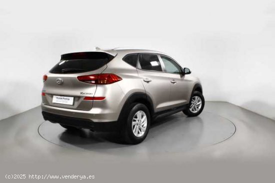 Hyundai Tucson ( 1.6 GDI SLE 4x2 )  - Barcelona