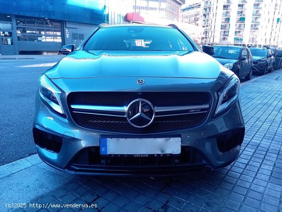 Mercedes GLA 45 AMG 4 MATIC - Barcelona