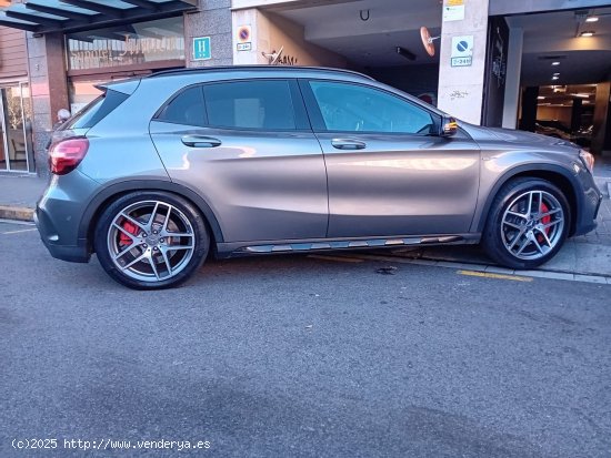 Mercedes GLA 45 AMG 4 MATIC - Barcelona