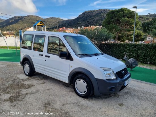  Ford Tourneo Connect 1.8 TDCI 90CV IDEAL PARA CAMPERIZAR - ROSES 