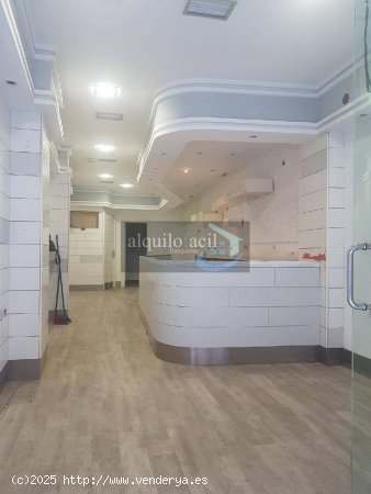 SE ALQUILA LOCAL EN C/ TEODORO CAMINO/ 50 METROS/500€