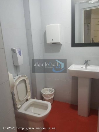 SE ALQUILA LOCAL EN C/ TEODORO CAMINO/ 50 METROS/500€