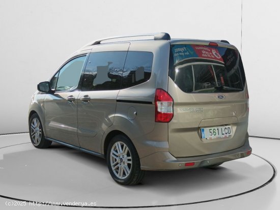 Ford Tourneo Courier Titanium - Galdakao