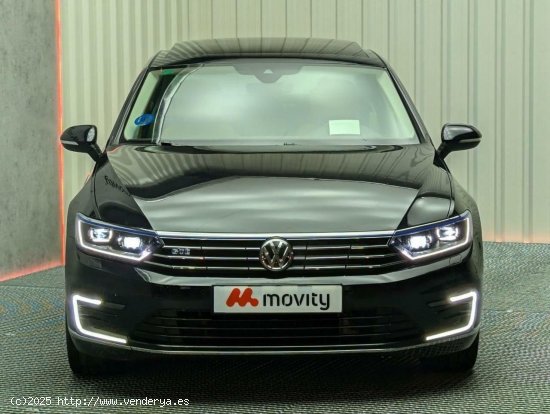 Volkswagen Passat GTE 1.4 TSI ePOWER DSG 218CV - Lugo