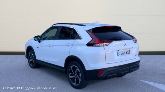 Mitsubishi Eclipse Cross 2.4 PHEV MOTION AUTO 4WD 188 5P - Leganés