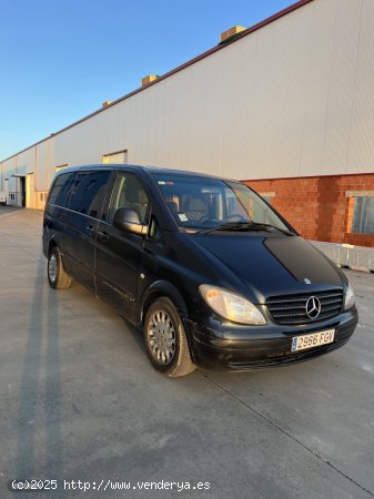 Mercedes Vito 115CDI larga de 2004 con 301.000 Km por 8.900 EUR. en Cadiz