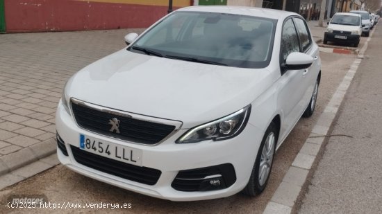 Peugeot 308 5P Allure BlueHDi 130 S&S EAT8 de 2021 con 140.000 Km por 12.200 EUR. en Albacete