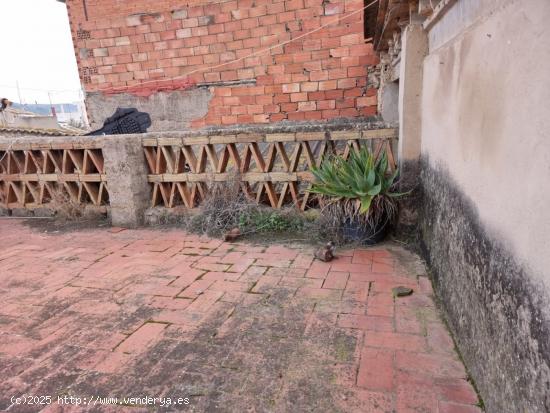 Casa de pueblo PARA REFORMAR en Llocnou de Sant Jeroni - VALENCIA