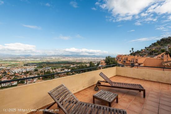 Casa en Alhaurín de la Torre, a 15 minutos de Teatinos - MALAGA