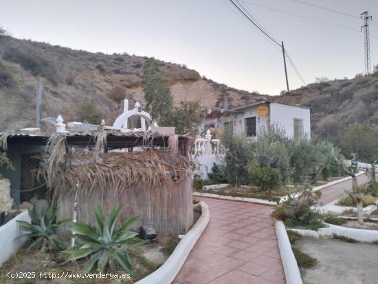 CASA CON TERRENO EN GADOR ALMERÍA - ALMERIA