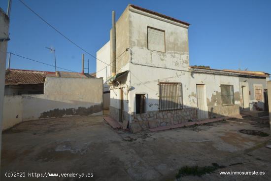  Casa para reformar en Orihuela del Camino Viejo de Almoradi en la pedanía de La Campaneta. - ALICAN 