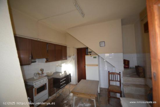 Casa para reformar en Orihuela del Camino Viejo de Almoradi en la pedanía de La Campaneta. - ALICAN