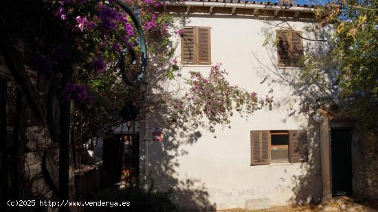  BONITA CASA DE PUEBLO EN BINISSALEM - BALEARES 