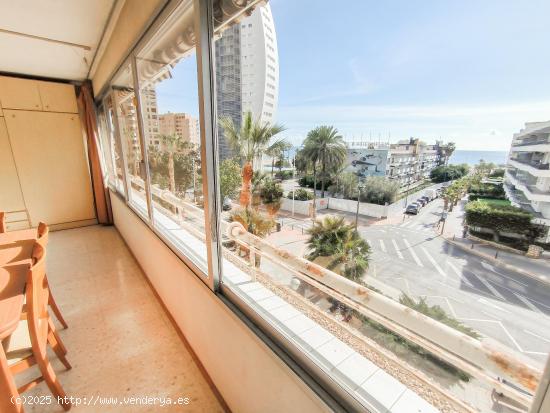 Gran piso de 2 dorm. en segunda línea de Playa de Poniente - www.inmobiliarialesdunes.com - ALICANT