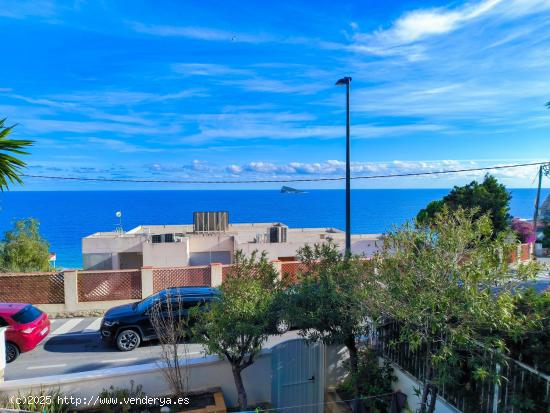 Bonito apartamento de 1 dorm. con vistas al mar en Playa de Poniente - www.inmobiliarialesdunes.com 