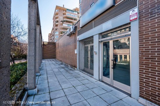 Local en venta en Tres Cantos (Madrid)