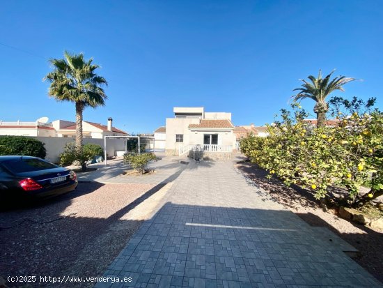  Villa en venta en Torrevieja (Alicante) 