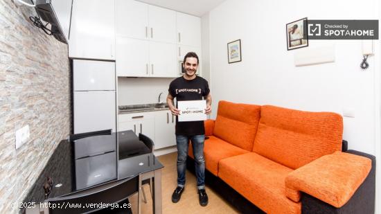 Moderno apartamento de 1 dormitorio en alquiler en Lavapiés - MADRID