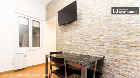 Moderno apartamento de 1 dormitorio en alquiler en Lavapiés - MADRID