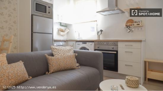 Elegante apartamento de 2 dormitorios en alquiler en Salamanca - MADRID