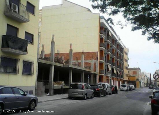 EDIFICIO A LA VENTA EN CARCAIXENT - VALENCIA