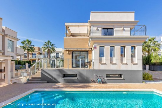  Villa en venta en Orihuela (Alicante) 