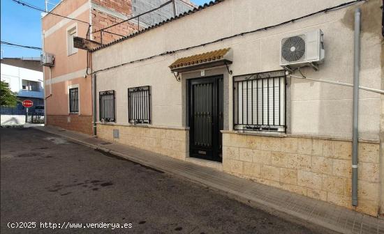 SE VENDE CASA MARAVILLOSA EN UN BARRIO DE LA VALL D'UIXO - CASTELLON