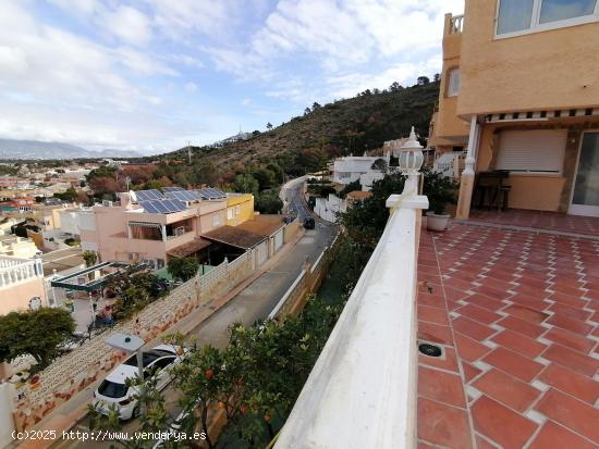 Chalet con vistas panorámicas desde Sierra Helada - ALICANTE