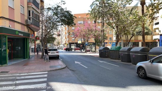  Piso en Venta en Almería Almería 