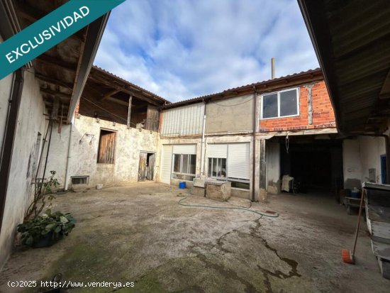 Casa de pueblo en venta en Carral de la Vega