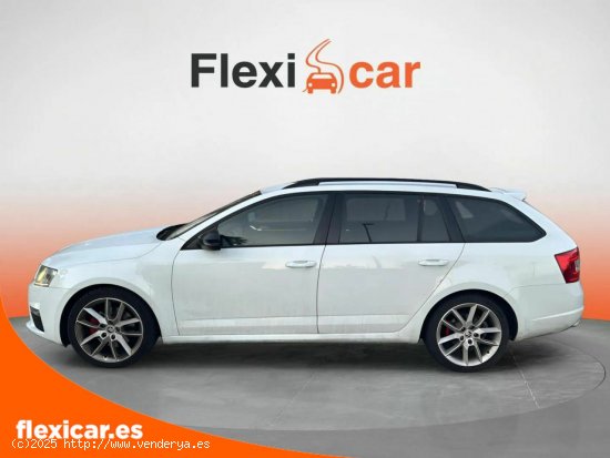 Skoda Octavia 2.0 TDI CR 184cv DSG RS - Cabrera de Mar