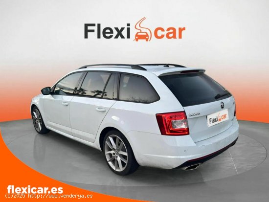 Skoda Octavia 2.0 TDI CR 184cv DSG RS - Cabrera de Mar