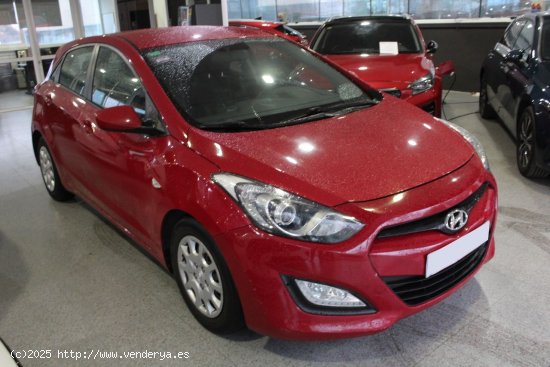 Hyundai i30 1.6 CRDi 110cv City - Terrassa