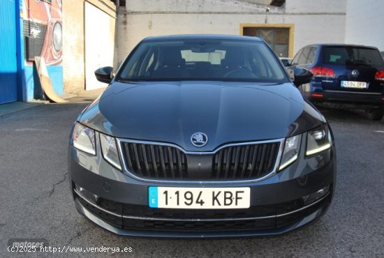  Skoda Octavia 1.6 TDI STYLE de 2017 con 153.000 Km por 12.500 EUR. en Sevilla 