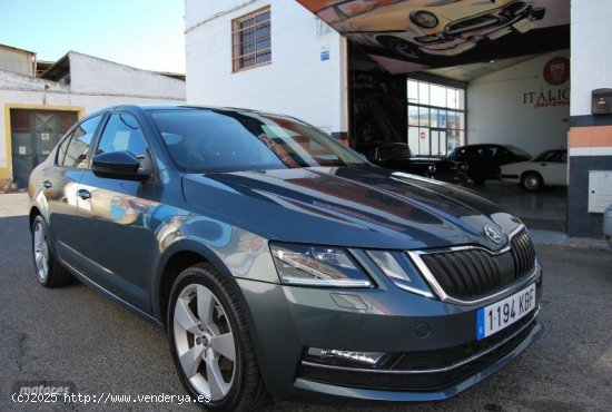 Skoda Octavia 1.6 TDI STYLE de 2017 con 153.000 Km por 12.500 EUR. en Sevilla