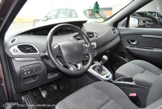 Renault Scenic 1.5 DCI ENERGY LIMITED de 2014 con 15.200 Km por 9.500 EUR. en Sevilla