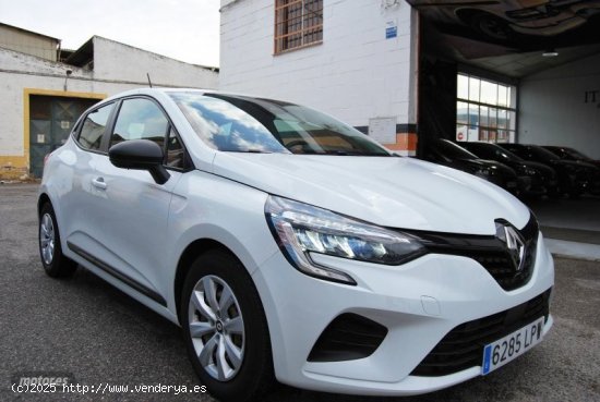 Renault Clio 1.0 BUSINESS 49 KW de 2021 con 41.300 Km por 12.500 EUR. en Sevilla