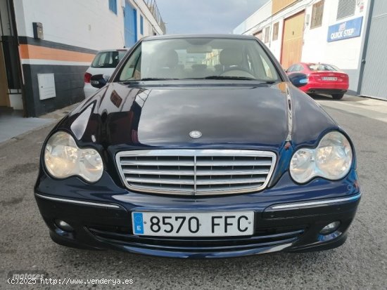  Mercedes Clase C C 180 Berlina de 2006 con 210.000 Km por 5.900 EUR. en Sevilla 